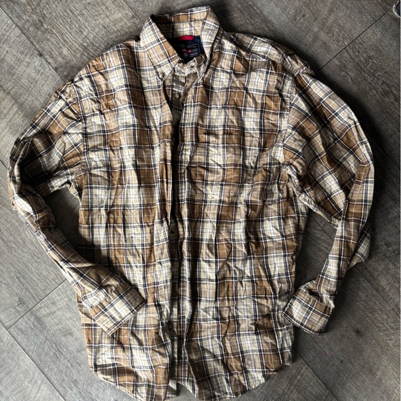 Wrangler Men's Tan and White Plaid Shirt - Picture 1 of 5